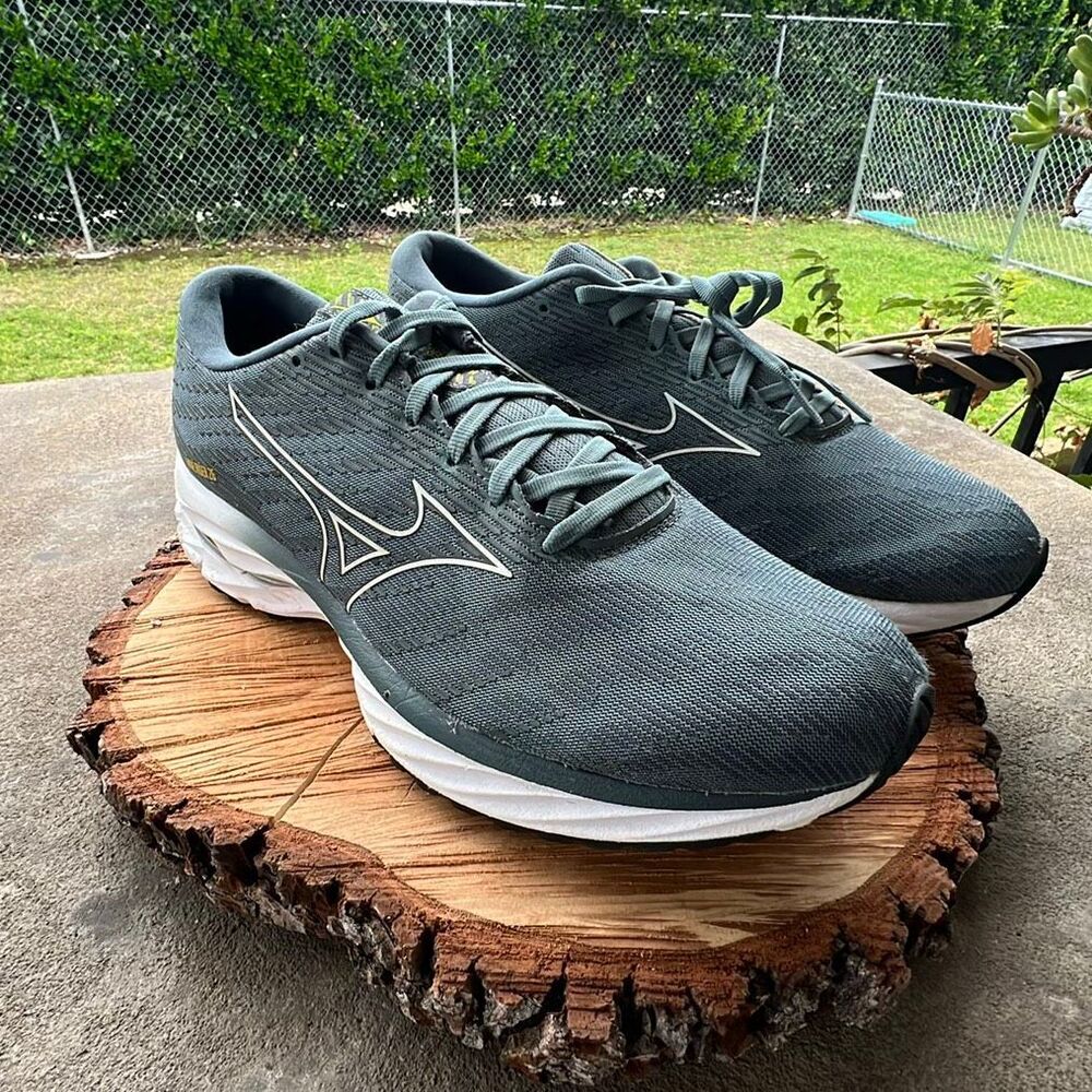 Mizuno Men's Wave Rider 26 Running Shoes Goblin Blue & Vaporous Grey Size 9.5